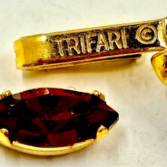 Vintage TRIFARI Red Rhinestone And Pink AB Necklace - Picture 6 of 6